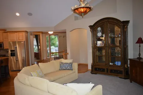 10726 Lyndale Bluffs Trail Bloomington MN 55420