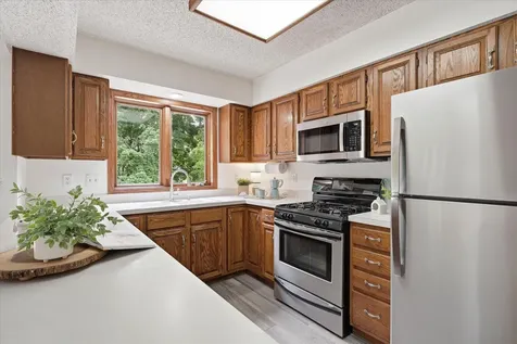 8452 Monterey Court Eden Prairie MN 55347