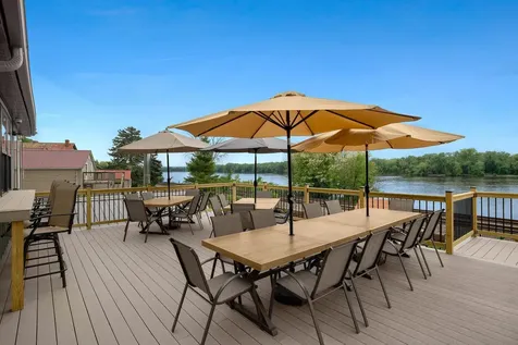 115 N Shore Drive Fountain City WI 54629