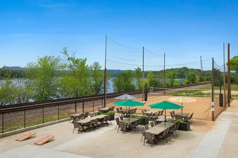 115 N Shore Drive Fountain City WI 54629