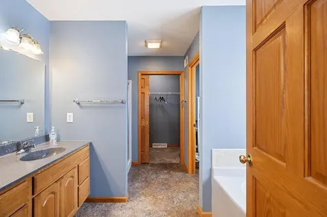 W1660 Maplewood Lane Alma WI 54610