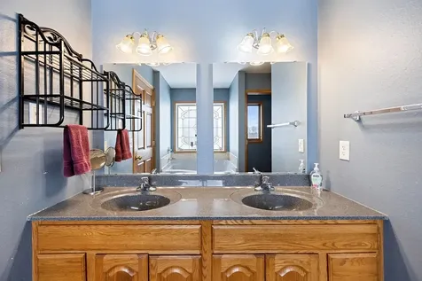 W1660 Maplewood Lane Alma WI 54610