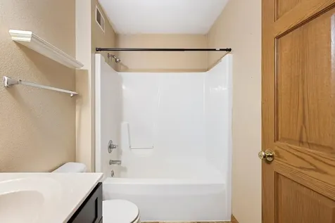 W1660 Maplewood Lane Alma WI 54610