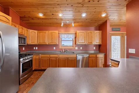 W1660 Maplewood Lane Alma WI 54610