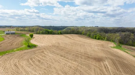 W1660 Maplewood Lane Alma WI 54610