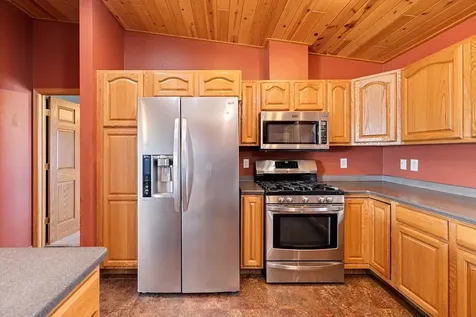 W1660 Maplewood Lane Alma WI 54610