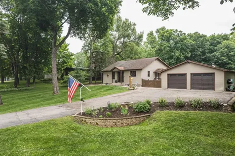 425 Shorewood Drive Detroit Lakes MN 56501