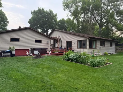 425 Shorewood Drive Detroit Lakes MN 56501