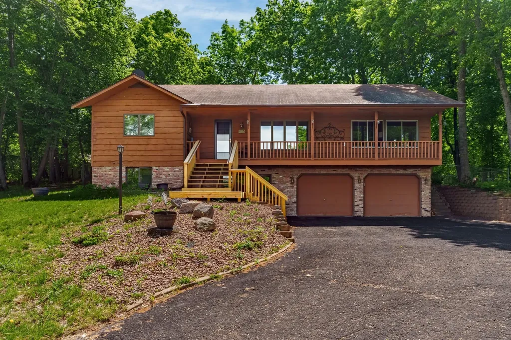 487 Shorewood Drive Detroit Lakes MN 56501