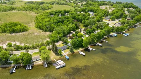 487 Shorewood Drive Detroit Lakes MN 56501