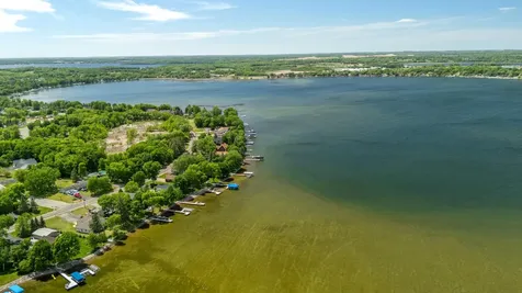 487 Shorewood Drive Detroit Lakes MN 56501