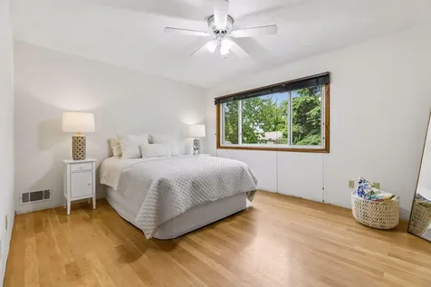 7361 W Franklin Avenue Saint Louis Park MN 55426