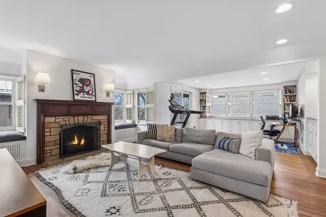 1930 Knox Avenue S Minneapolis MN 55403