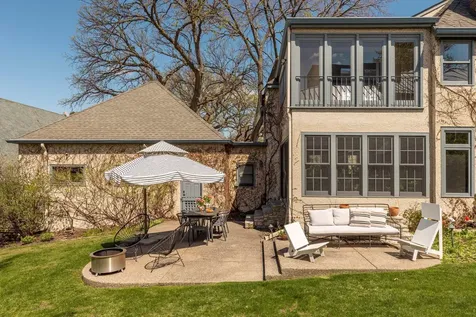 1930 Knox Avenue S Minneapolis MN 55403