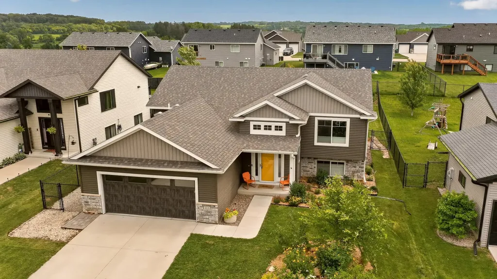 212 Sunnydale Lane SE Rochester MN 55904