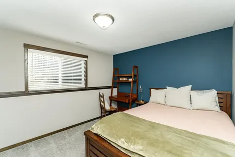 212 Sunnydale Lane SE Rochester MN 55904