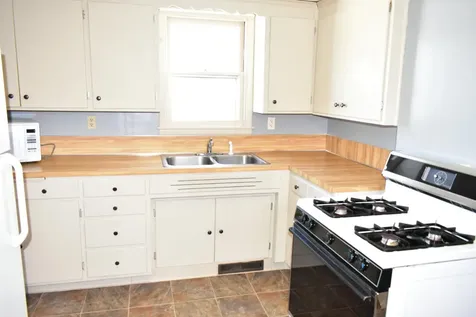 1404 2nd Avenue N Moorhead MN 56560