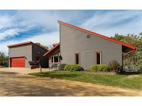 56381 400th Avenue Zumbro Falls MN 55991