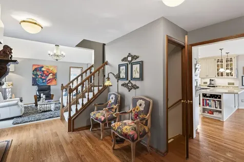 321 Deerfoot Trail Chanhassen MN 55317