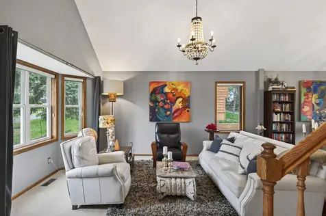 321 Deerfoot Trail Chanhassen MN 55317