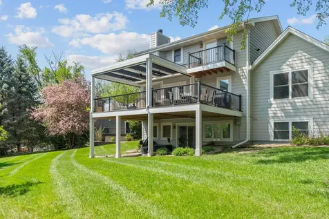321 Deerfoot Trail Chanhassen MN 55317