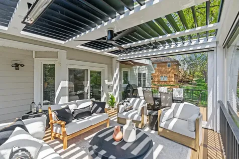 321 Deerfoot Trail Chanhassen MN 55317
