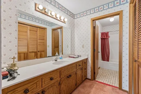 2722 Innsbruck Drive New Brighton MN 55112