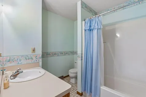 2722 Innsbruck Drive New Brighton MN 55112