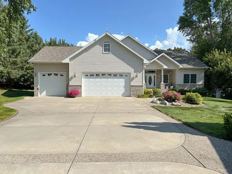 521 E Summit Street Battle Lake MN 56515