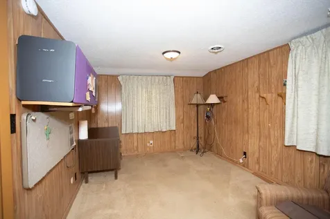 1873 Kohlman Avenue Maplewood MN 55109