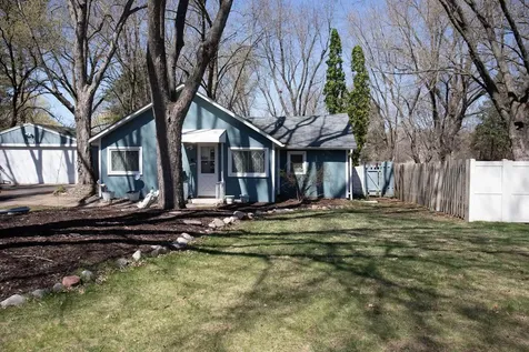 1873 Kohlman Avenue Maplewood MN 55109