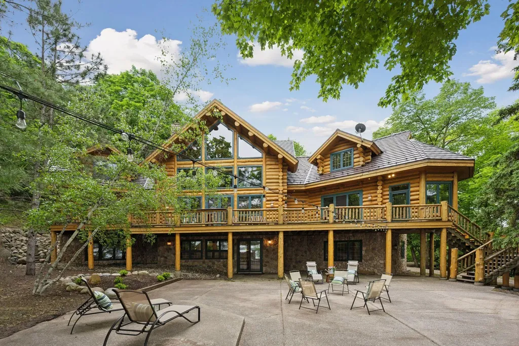 6070 Pilger Avenue NW Annandale MN 55302