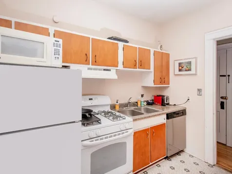 1733 Selby Avenue Saint Paul MN 55104