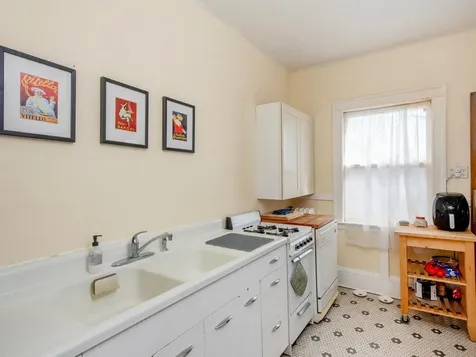 1733 Selby Avenue Saint Paul MN 55104