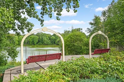1740 Stanbridge Avenue Roseville MN 55113