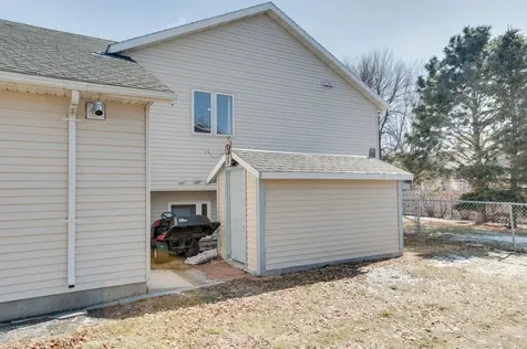 2808 38th Avenue S Fargo ND 58104