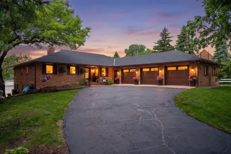 15600 Logarto Lane Burnsville MN 55306