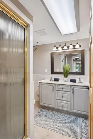 15600 Logarto Lane Burnsville MN 55306