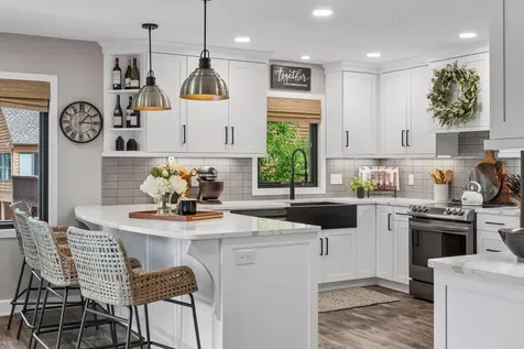 15600 Logarto Lane Burnsville MN 55306