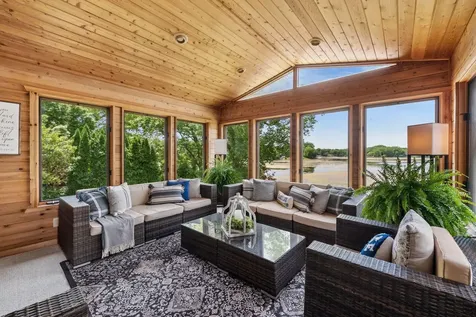 15600 Logarto Lane Burnsville MN 55306