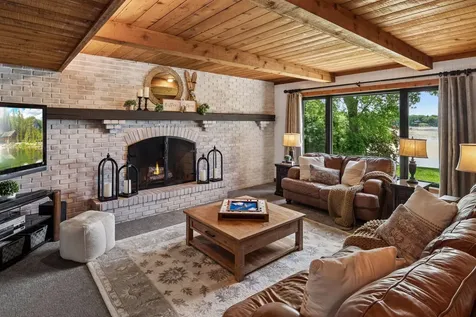 15600 Logarto Lane Burnsville MN 55306
