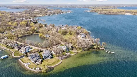 185 Lakeview Avenue Excelsior MN 55331