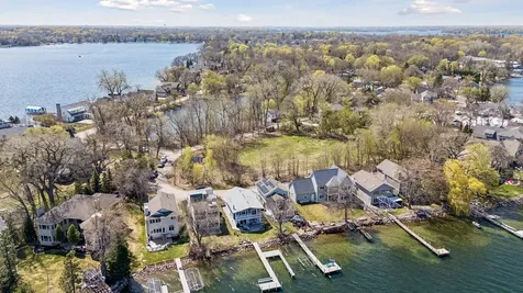 185 Lakeview Avenue Excelsior MN 55331