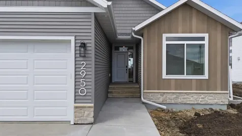 2950 Prairie Farms Circle S Fargo ND 58104