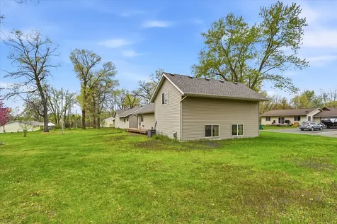14649 283 1/2 Avenue NW Zimmerman MN 55398