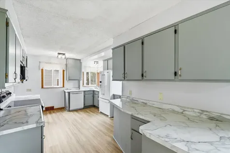14649 283 1/2 Avenue NW Zimmerman MN 55398