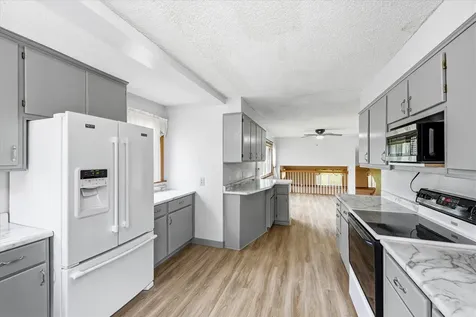 14649 283 1/2 Avenue NW Zimmerman MN 55398