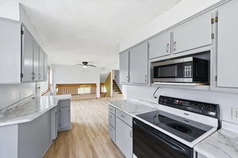 14649 283 1/2 Avenue NW Zimmerman MN 55398