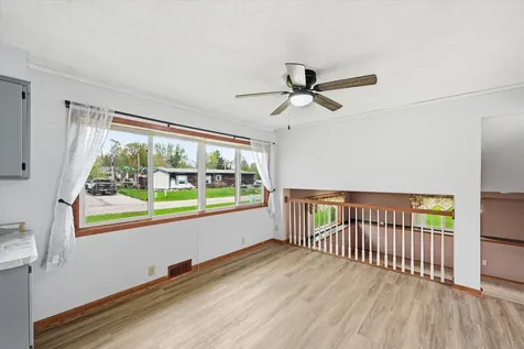 14649 283 1/2 Avenue NW Zimmerman MN 55398