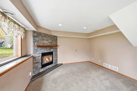 14649 283 1/2 Avenue NW Zimmerman MN 55398
